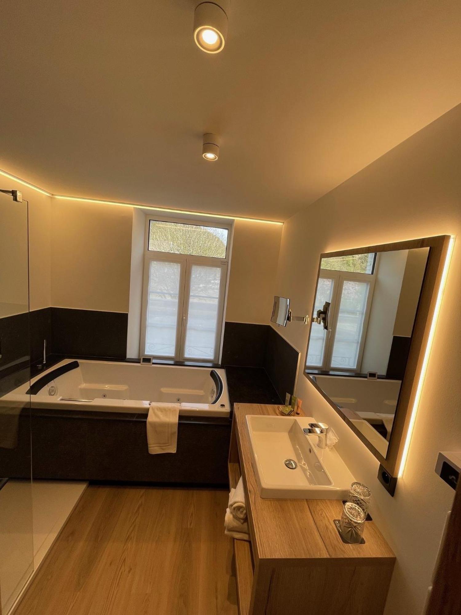 Hotel Le Charme De La Semois Alle Εξωτερικό φωτογραφία