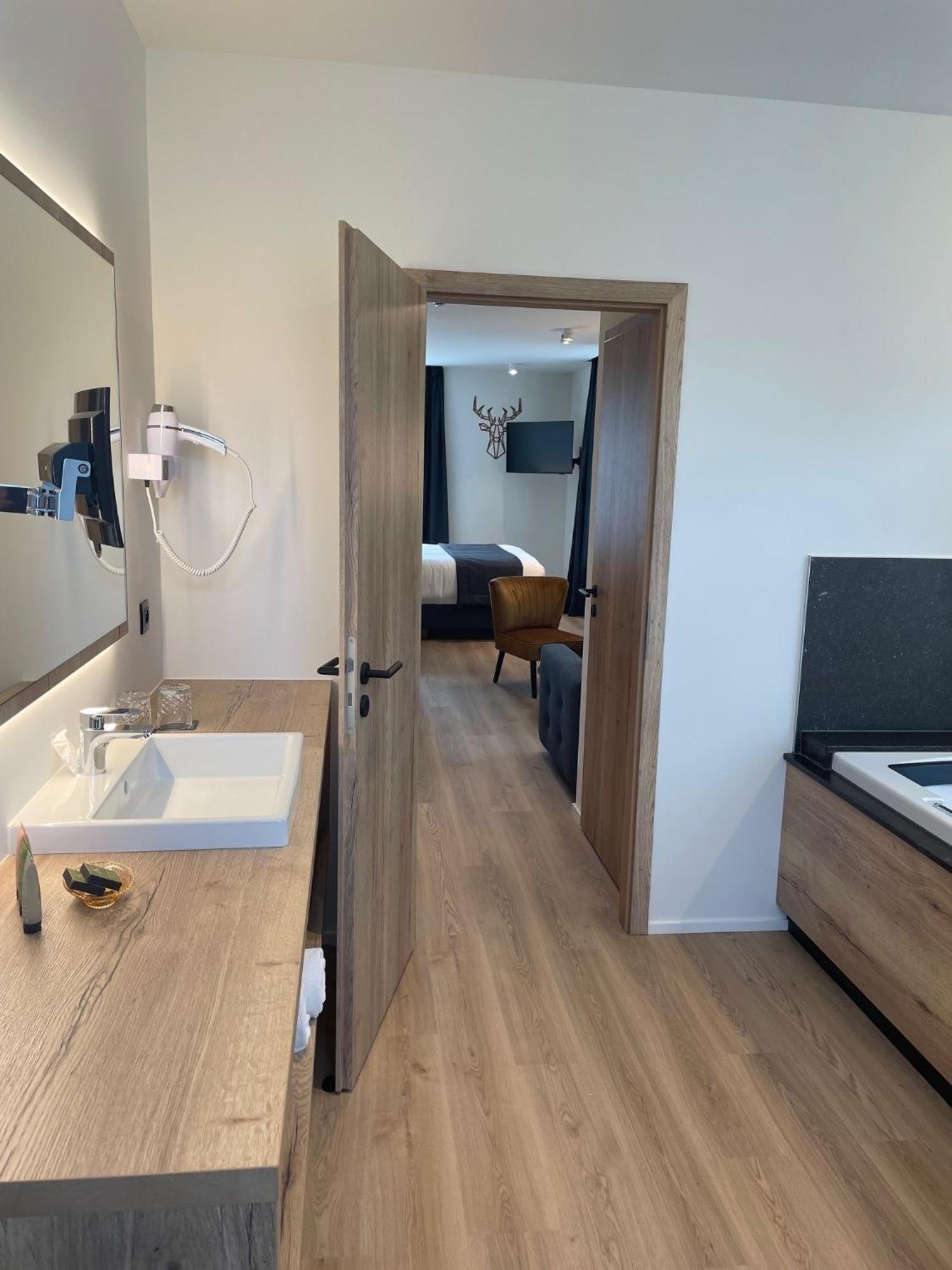 Hotel Le Charme De La Semois Alle Εξωτερικό φωτογραφία